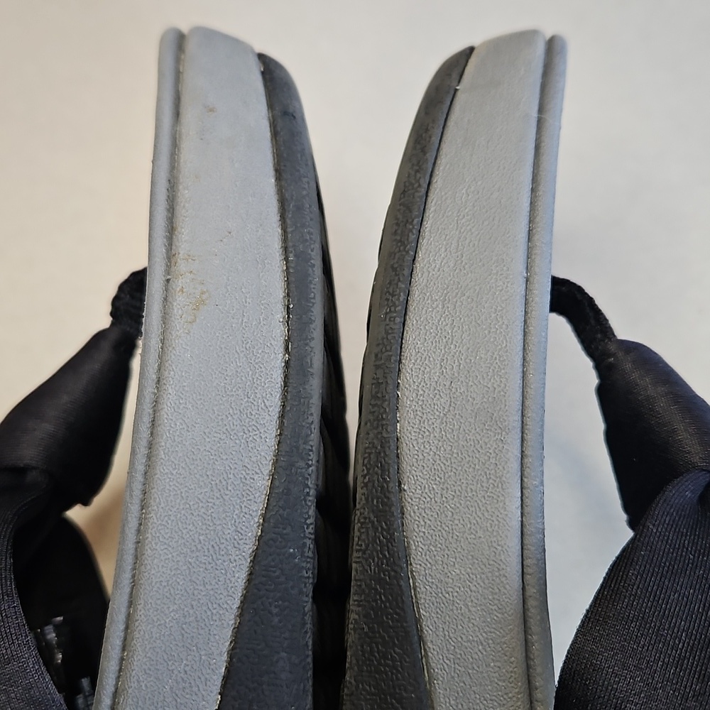 Clarks Cloudstepper Cusion Thong Sandals - Picture 9 of 12